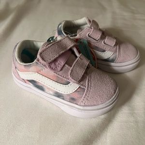 NWT Toddler Vans Sneakers